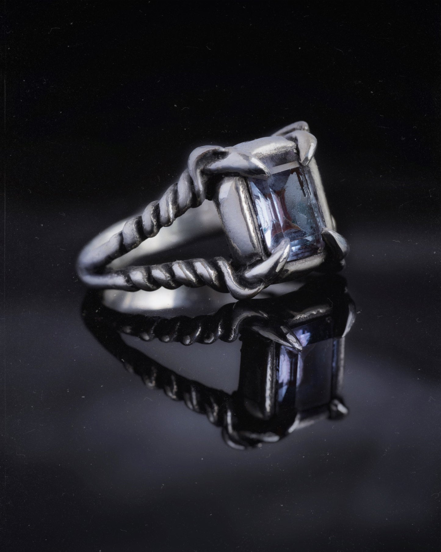 Peridot Harpy Ring