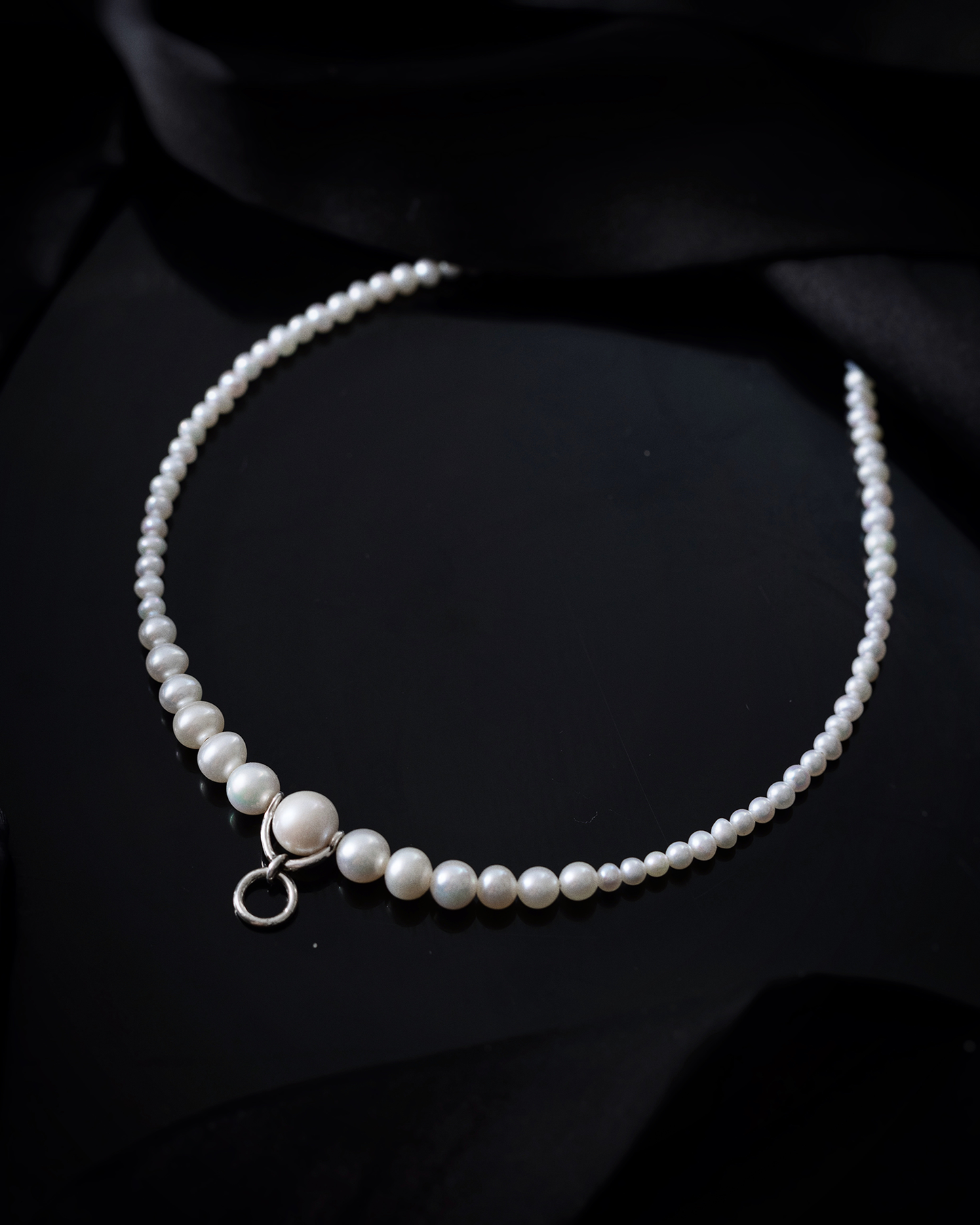Coquette O-Ring Pearl Necklace
