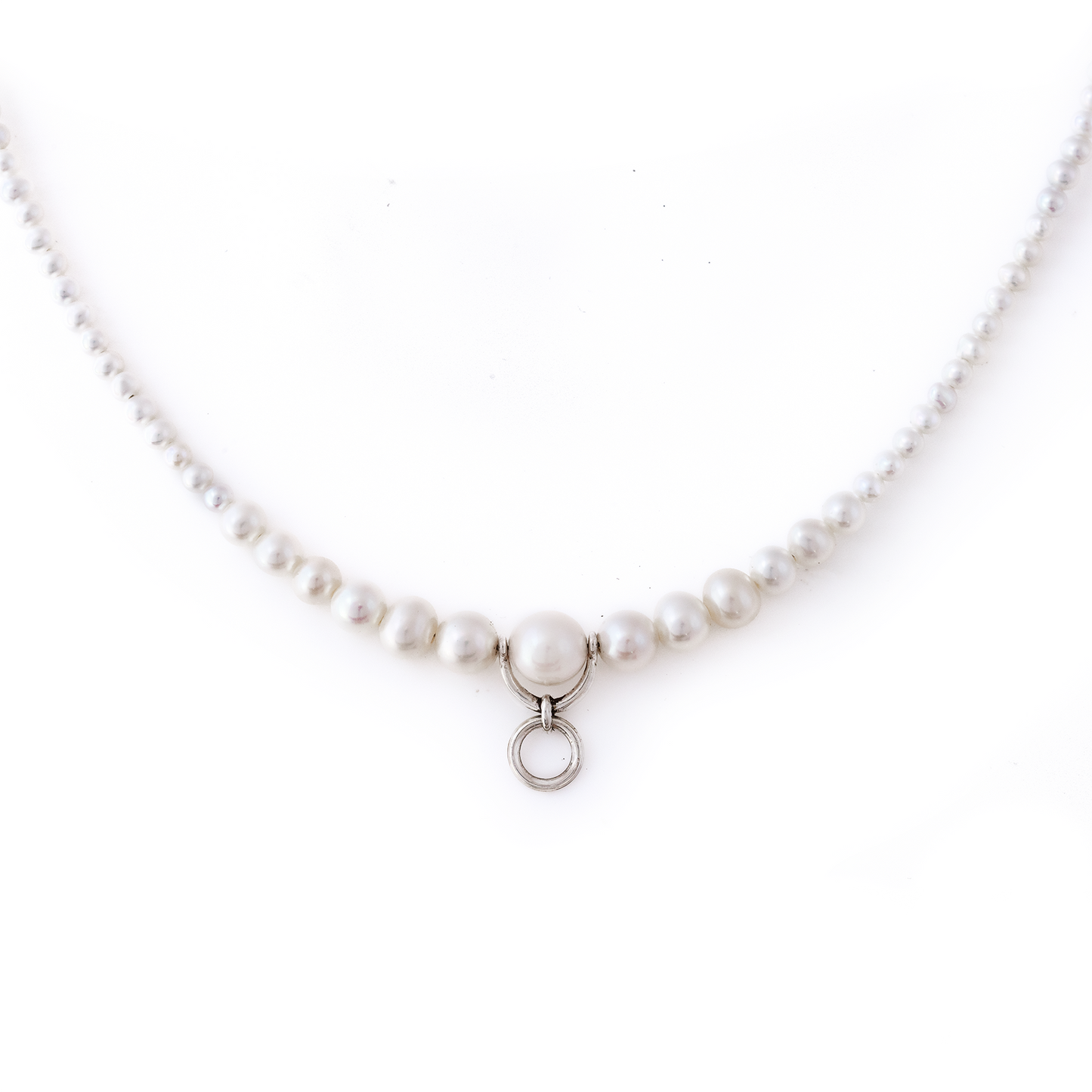 Coquette O-Ring Pearl Necklace